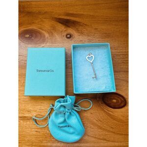 Tiffany & Co Elegant Large Sterling Silver Open Heart Key Pendant Only W/Box‎